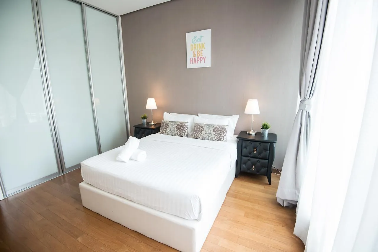 Apartment Vipod Suites Klcc By Luxury Suites Asia